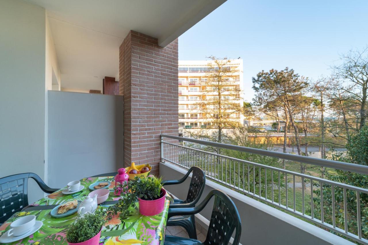 Residenza Al Parco Aparthotel Bibione Exterior photo