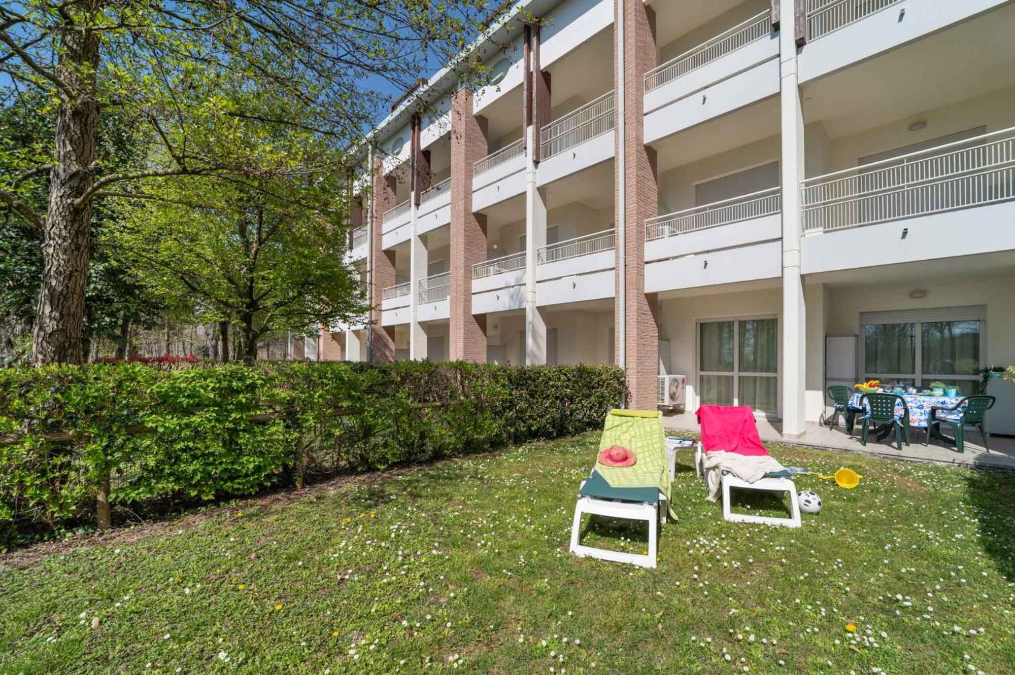 Residenza Al Parco Aparthotel Bibione Exterior photo