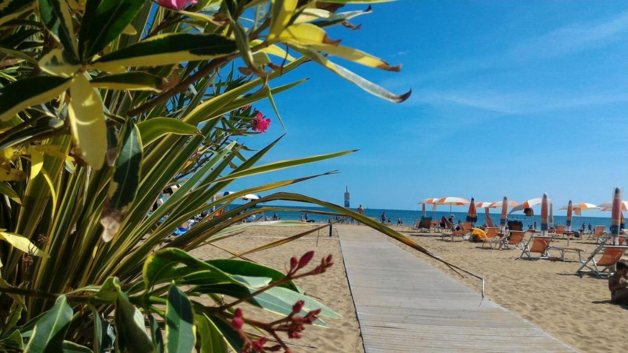 Residenza Al Parco Aparthotel Bibione Exterior photo